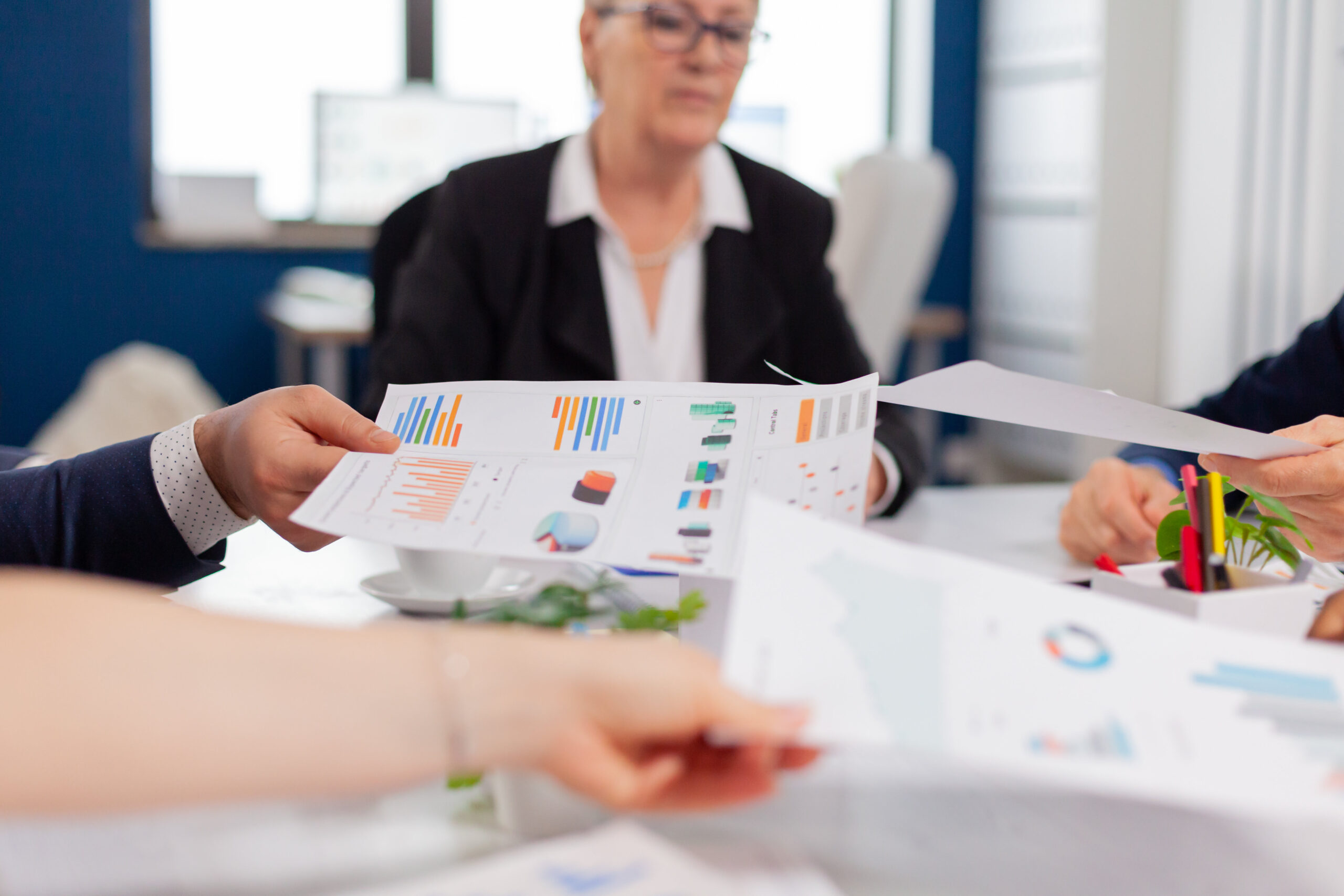 15 Customer Service Performance Review Phrases with Examples in 2024 Sembly AI