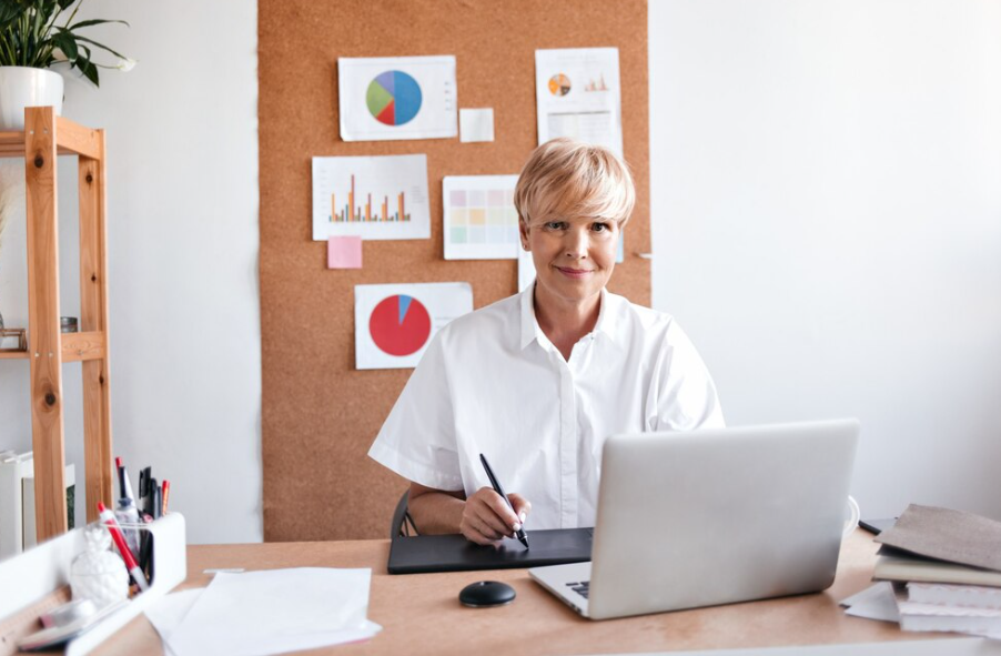 AI Sales Assistants: Shaping the Future of Sales in 2025 - Sembly