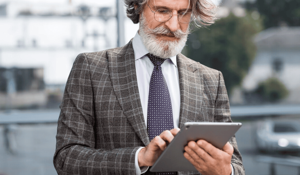 Top 8 AI Email Assistants for 2025 That Will Transform Your Inbox - Sembly AI